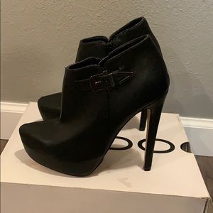 Aldo Klarysa Black booties 7.5